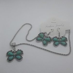 Gorgeous Turquoise Butterfly Necklace and Earring Set
